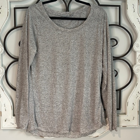 ATHLETA SCOOP NECK STRETCH TEE GRAY SIZE EXTRA LARGE - Picture 1 of 8